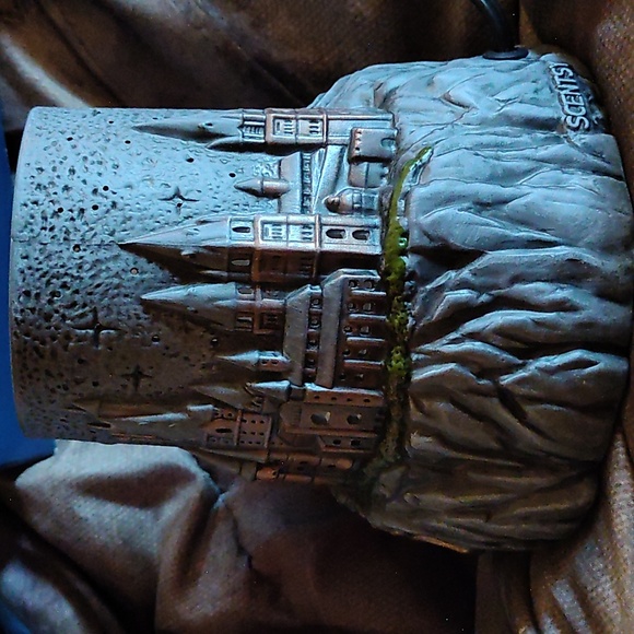 Harry Potter Hogwarts Scentsy Warmer and Wax Melts Chest Box Set - Picture 10 of 13